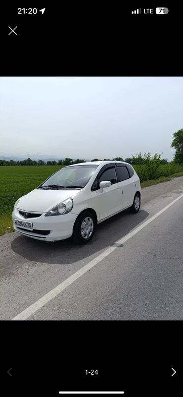 авто в рассрочку в бишкеке без процентов: Honda Fit: 2005 г., 1.3 л, Автоматтык, Бензин, Хетчбек