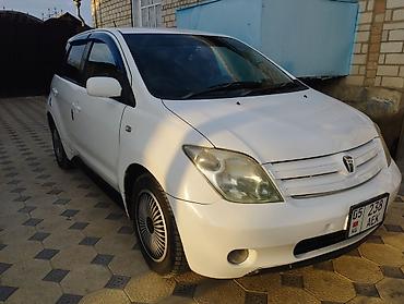 Другие автомобили: Компактный хэтчбек белого цвета. Тойота Ист 1.5 об мотор коробка — 4