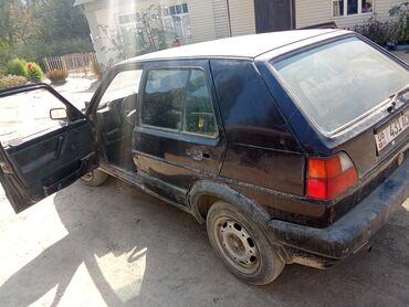 Volkswagen: Volkswagen Golf: 1990 г., 1.8 л, Механика, Бензин, Седан
