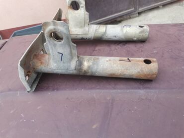 Auto delovi: Nosaci prednjeg branika Lada 2104 Karavan, Lada 2105. Polovno — 9