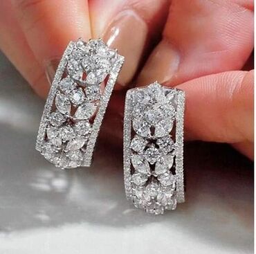 Minđuše: Cena: 900din — 11