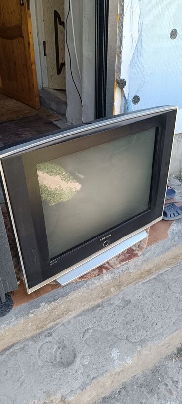 метал даром: Отдам за 4кг риса телевизор Самсунг 65' без пульта и без тюнера