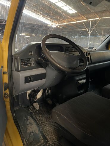 Легкий грузовой транспорт: Легкий грузовик, Mercedes-Benz, Стандарт — 6