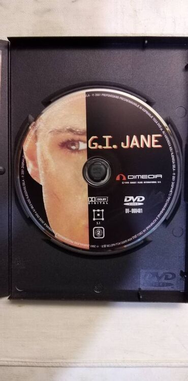 Knjige i stripovi: Dvd Filmovi,cena za kom.Prodat Zikina dinastija 1 — 5