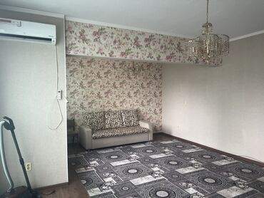 сдам 2 комнатную квартиру на длительный срок рядом ул ахунбаева: 2 комнаты, Собственник, Без подселения, С мебелью полностью