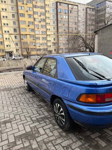 Mazda: Mazda 323: 1992 г., 1.6 л, Автомат, Бензин, Хэтчбэк — 4