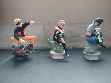 Naruto fiqurları satıram 6 ədəd hər bir fiqurun hündürlüyü 8 sm