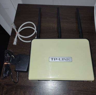 wifi роутер tp link tl wr740n: WiFi роутер TP-Link TL-WR940ND v2, три антенны, 4 порта 100мб\с б\у
