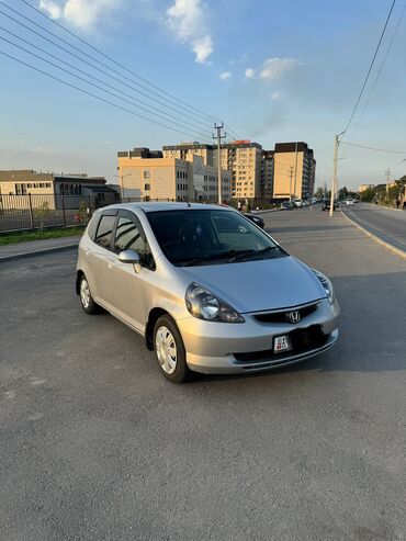 табуретка на фит: Honda Fit: 2002 г., 1.3 л, Вариатор, Бензин, Хетчбек