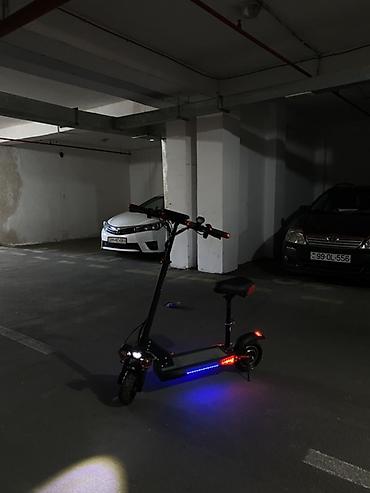 Электротранспорт: Elektrik skuter – oturacaqlı, güclü işıqlandırma və geniş ekranlı — 1