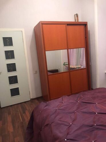 Uzunmüddətli kirayə mənzillər: Nəsimi rayonu,28 may metrosu,28 Mollun yanında yerləşən3 mərtəbəli — 3