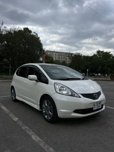 с4 2куб: Honda Fit: 2010 г., 1.5 л, Автомат, Бензин, Хэтчбэк