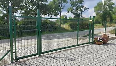 Proizvodi od rolovanog metala, metalni kanali: 🚪 KLIZNE KAPIJE – ISPUNA PANEL 2D I 3D 📍 Fence System doo Bulevar — 27