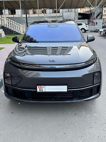 Lixiang: Lixiang L7: 2023 г., 1.5 л, Вариатор, Гибрид, Кроссовер — 6