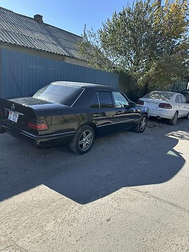 210 mers: Mercedes-Benz W124: 1993 г., 2.2 л, Механика, Бензин, Седан — 4