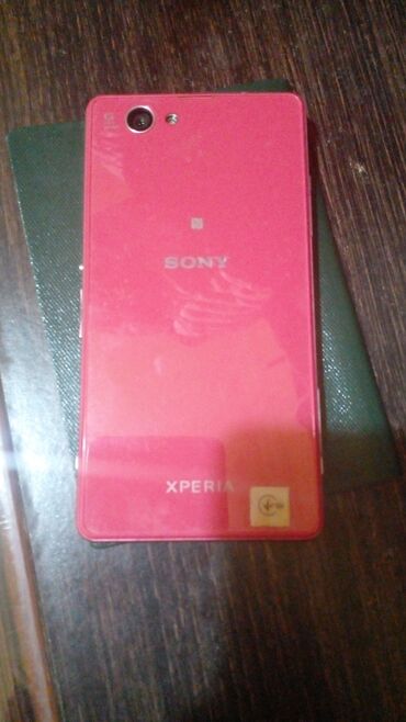 telefon ekrani: Sony Xperia Z1 Compact, 16 GB, rəng - Bənövşəyi, Qırıq, Sensor, Simsiz şarj