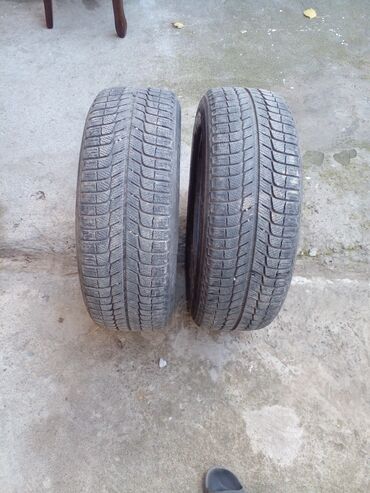 зимные балоны: Шины 215 / 60 / R 17, Зима, Б/у, Пара, Легковые, Michelin