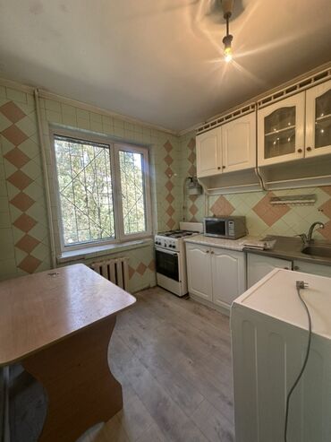номера на иссыкуле: 2 комнаты, 47 м², Без мебели