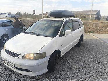 справа: Honda Odyssey: 1998 г., 2.3 л, Автомат, Газ, Минивэн — 4