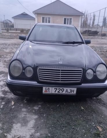 поворотники одиссей: Mercedes-Benz 220: 1995 г., 2 л, Механика, Бензин, Седан