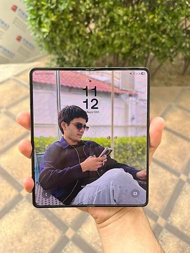 samsung fold: Samsung Galaxy Z Fold 4, 256 GB, rəng - Qara — 2