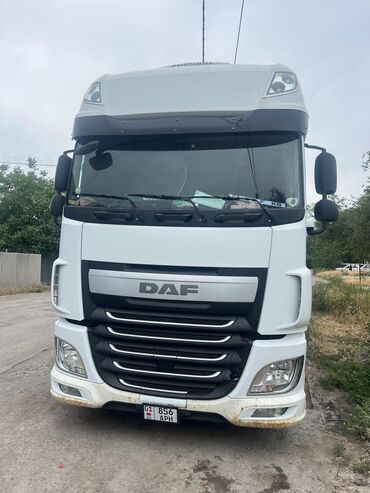 франталный пагрузчик: Тягач, DAF, 2017 г., Тентованный