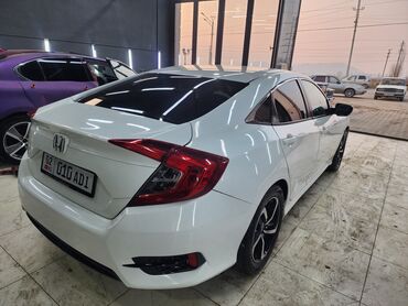 Honda: Honda Civic: 2017 г., 2 л, Вариатор, Бензин, Седан — 17