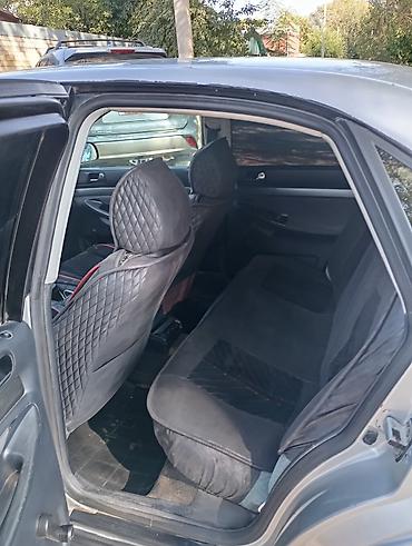 Audi: Audi A4: 1995 г., 1.8 л, Механика, Бензин, Седан — 8