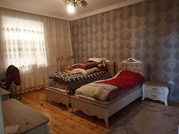 Otaqların satışı: Ancaq Whatsapp’a yazın! 3 otaqlı mənzil eşyasız satılır, 8 sot, 130 — 5