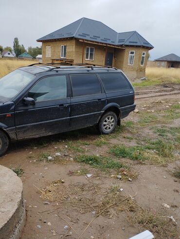 паса б3: Volkswagen Passat: 1993 г., 1.8 л, Механика, Бензин, Универсал