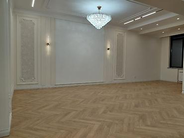 mini projector: Просторная гостиная/зал с дизайнерской отделкой в классическом стиле — 2