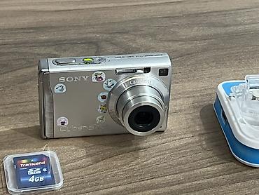 sony kamera: Цифровой фотоаппарат Sony Cyber‑shot (серебристый) + карта памяти SD 4 — 3