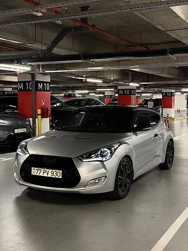 Hyundai Veloster: 1.6 l | 2012 il Kupe
