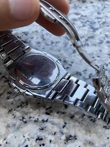 Aksesuarlar: Saat: Patek Philippe üslublu, gravürlü metal qol saatı Xüsusiyyətlər — 2