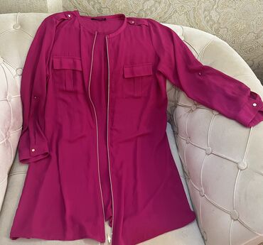 yun jaket: Şifon üst geim uzun lc waıkıkı 44 yazılıb ama 40,42 daha uygun 15azn