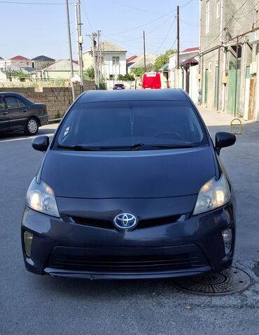 xacmaz masin: Toyota Prius: 1.8 l | 2014 il Hetçbek