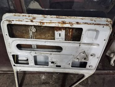Auto delovi: Dodatni opis Vrata desna Lada 21213,21214 Niva br.2. U beloj boji — 13