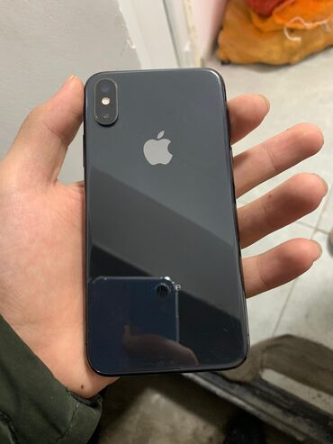 Apple iPhone: IPhone Xs, Б/у, 64 ГБ, Jet Black, Чехол, 78 %