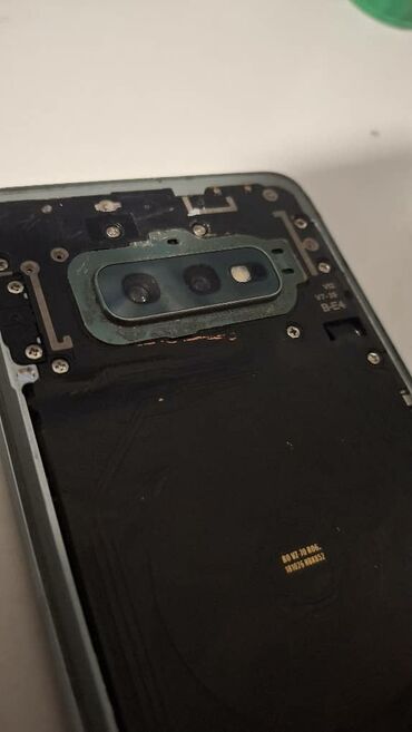 купить бу ноутбук в бишкеке: Samsung Galaxy S10e, Б/у, 128 ГБ, цвет - Зеленый, 1 SIM, 2 SIM, eSIM