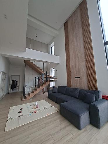 Долгосрочная аренда домов: 250 м², 5 комнат — 9