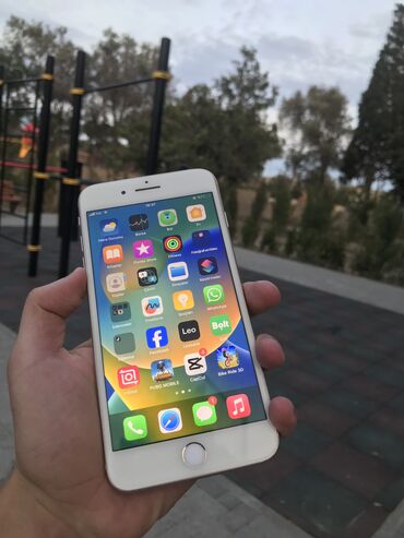 islenmis iphone: IPhone 8 Plus, 64 GB, Ağ, Barmaq izi