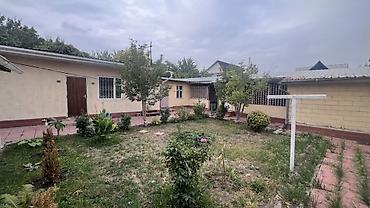 Продажа домов: 3 комнаты, 100 м², 5 соток, Бишкек, Бакай-Ата ж/м Собственник — 5