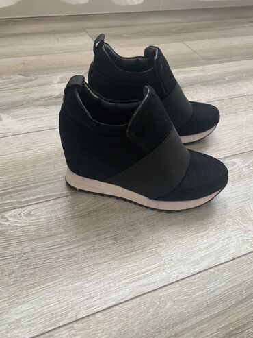 Ботинки и ботильоны Ideal Shoes, 37, цвет - Черный