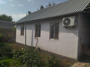 квартиру дом: Үй, 57 кв. м, 4 бөлмө, Менчик ээси, Эски ремонт