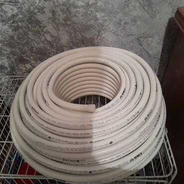 divar içi baçok: Istipol üçün turba, 59 metrden biraz çoxdur. 75 manatadır. bizde artıq