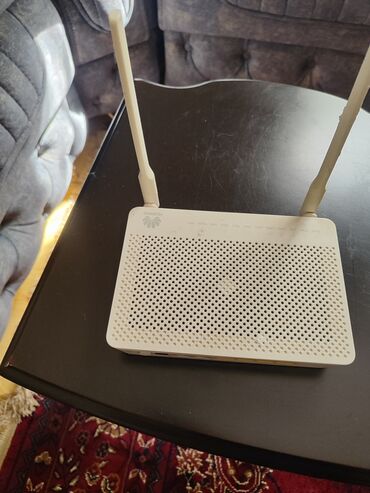 Modemlər və şəbəkə avadanlıqları: Modem Huawei, təcili satılır. Unvan Sumqayit
wp : 0998142404