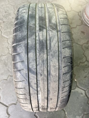 Шины: 235/45/18 
Шины 
1 шт