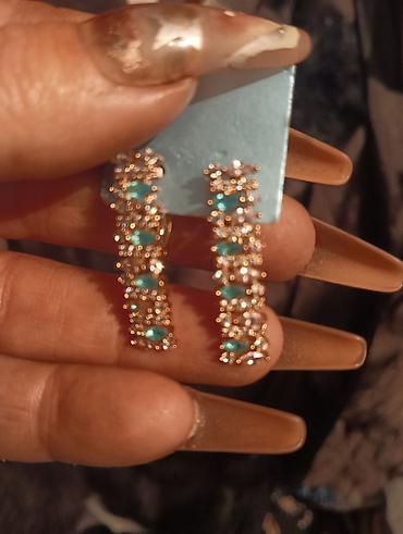 Наборы украшений: Коллекция бижутерии: серьги, браслеты, кольца, броши Описание: - — 10