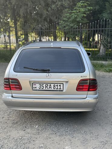 дверные карты на w210: Mercedes-Benz E-Class: 2002 г., 3.2 л, Автомат, Дизель, Универсал
