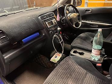 volkswagen golf v: Honda Stream: 2002 г., 2 л, Автомат, Бензин, Минивэн — 3